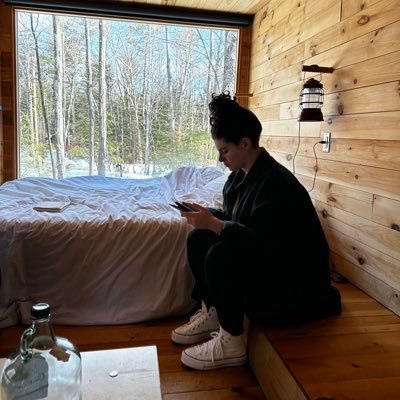 #booktwt • 21+ • my space to talk about books and bullshit ✨ cr: final proposal by k. bromberg