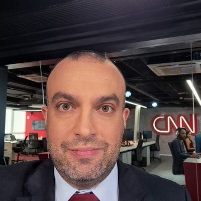 Jornalista da @CNNBrasil em Brasília. Ex-colunista do @valoreconomico. Canal sempre aberto aqui para pautas, reflexões, críticas e discordâncias.