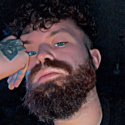 TitouneSteph's profile picture. "On veux tous être les meilleurs, mais c'est dans le pire qu'on reste les meilleurs."