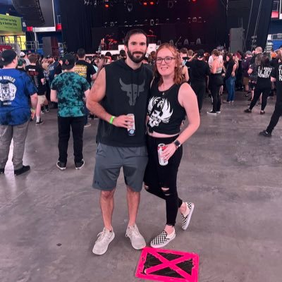 mandiecohen7's profile picture. creative • wife • boy mom • fur mom