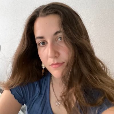 Periodista. Me gusta quejarme por todo, Viva Suecia, Víctor Claver y Bojan Dubljevic. Un poco más seria en @Meryguana_.