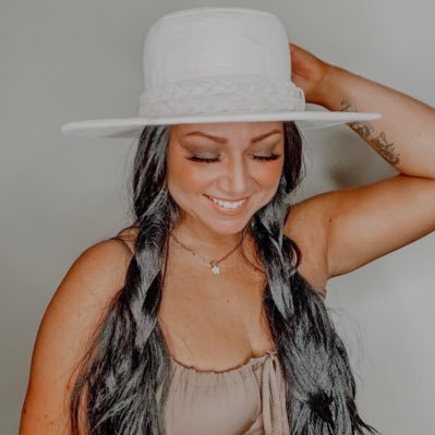 ✨UGC & Tiktok Creator | Specialize in building your brand with User Generated Content | #ugccreator | priscillapayne.ugc@gmail.com | Tiktok: @itspriscillalpayne