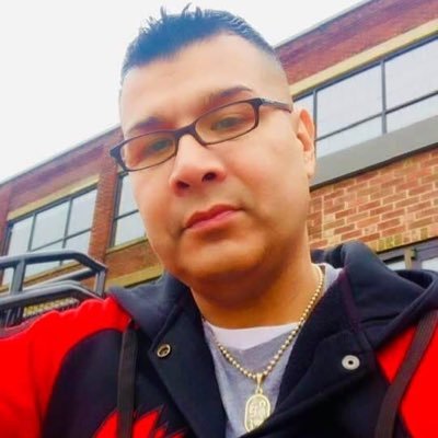 lo97439274's profile picture. 