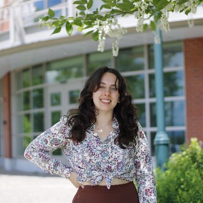 @uvmvermont Zoology and Plant Biology '22 | @RMBLGothic & @HarvardOEB REU alum | Incoming @UMichEEB PhD student | Pollination ecology, behavior, and evolution