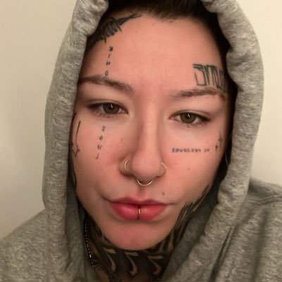 I’m trying my best ok. she/they. lover of jamie-lynn 💘 tattoo artist @sorrymomclub IG: sevynpokes
