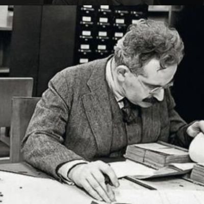 Docente IFRJ. Em algum lugar entre a História e a Educação. Curtindo Educação em Direitos Humanos, História e Historiografia Pública, Ensino Médio Integrado.
