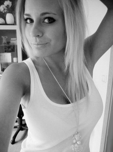 MurphyFFY's profile picture. Привет)
Я собираю самые интересные факты о культуре, музыке и самое главное о сексе. 
Посещайте мой блог, будет интресно :)