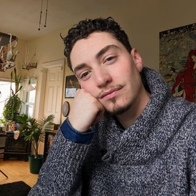 teapaahty's profile picture. he/him handsome brat and short king extrodinare