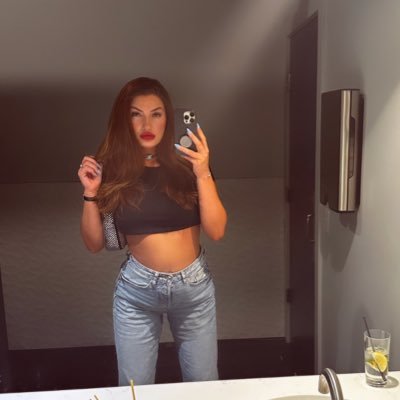 rochellemarie_'s profile picture. 🦂♏️