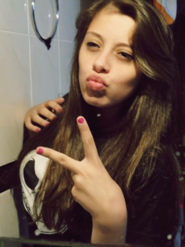olá, sou feia ,falo palavrao, to pouco me fudendo se vc me odeia, espero que nao me julgue sem ao menos me conheçer ou ser melhor do que eu :*
