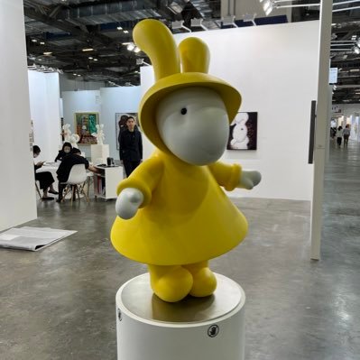 zrongloh's profile picture. Excited about the future that is happening now