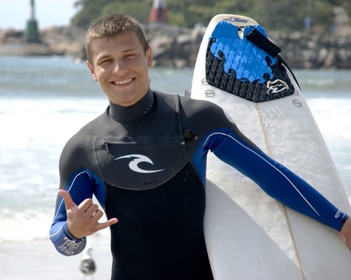 JonKapustin's profile picture. Life is better when you Surf