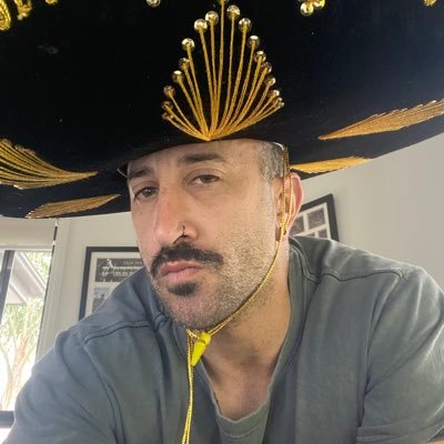 vinniespo's profile picture. Just your average Aussie battler!