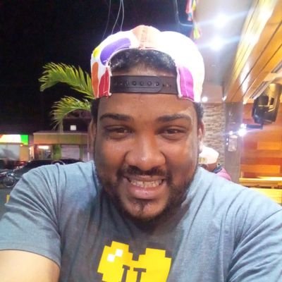 Joven Neybero, Comunicador, locutor animador, político, % de Licey, papá de Ainhara Y María José