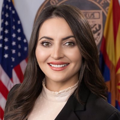 Politics | Communications Strategist | Immigrant from Montenegro | @ASU Alumna | Opinions are my own🌵🌞🇺🇸🇲🇪