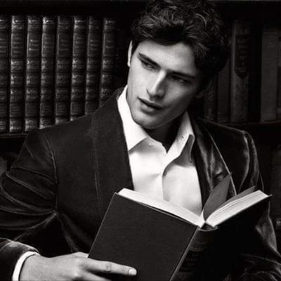 myrlkrbly16's profile picture. 