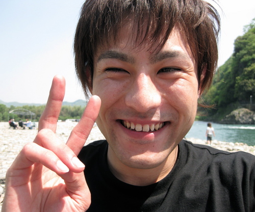 shin_business's profile picture. 東海地方に住んでいる29歳、代表取締役。

Macユーザー歴は17年でiPhone、iPad、Mac大好き。基本的にメモやLifelogはEvernoteに放り込んでいます。デザインやソーシャルメディア、デジタルガジェットに興味あり。Macではトラックメイキングと動画編集をよくします。よろしくです！