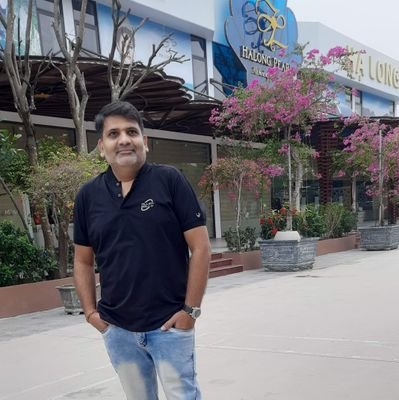 VizzuShankar's profile picture. 