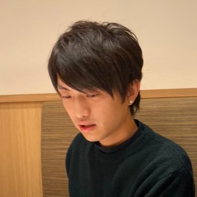 kazteeeya's profile picture. 1番好きな漫画は黒いラブレター(5巻)