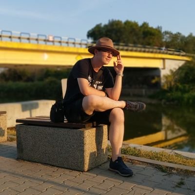 KonradLamparsk1's profile picture. ULT 4 EVER