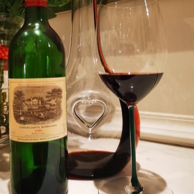 KenLau43687657's profile picture. 