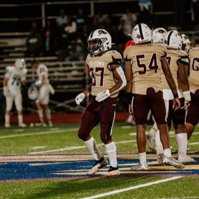 Pebblebrook high school C/O 26 |RB| |ht 5’6| |2.75GPA email damarienward8@gmail.com