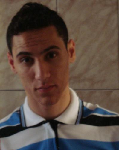 gabrielferreir_'s profile picture. A vida nao e feita das vezes em que respiramos,e sim das vezes em que perdemos o folego.