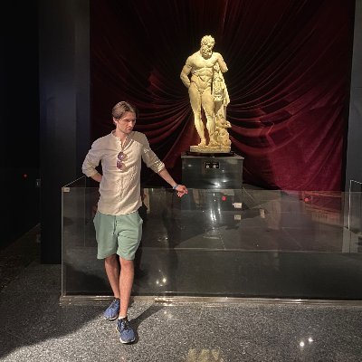 Aspiring PhD candidate | academic editor | Classics, Stoicism and all things Senecan | Rower, cyclist, and board games enjoyer