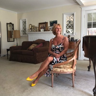 ekakato61's profile picture. 