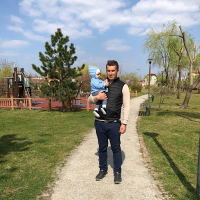 BounegruLevi's profile picture. 