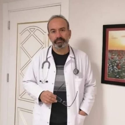 Tıp Doktoru, Ankara ÜTF(1994), Acil Servis Pratisyen Hekimi, İşyeri Hekimi, Tabip Odası üyesi, Dev Sağlık İş üyesi