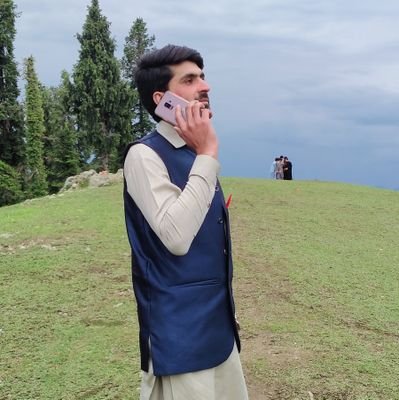 NaveedI56918542's profile picture. Optimism 😶