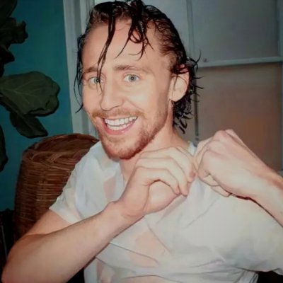 A Loki/Tom Hiddleston fanpage
Post anything
Sherlock Holmes, Shakespeare, Marvel, books, music and Ironman are my things🤍🖤