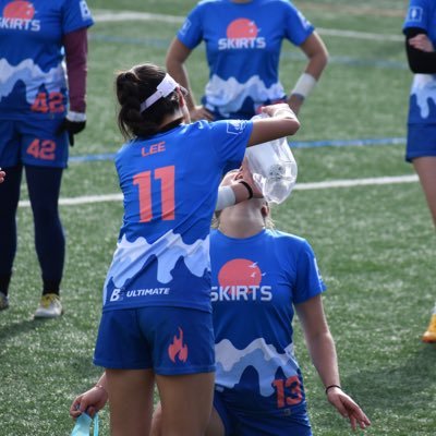 frisbeemama's profile picture. @BSkirts @flipsideulti ☀️🌈🧶🥏🍳#yeahskirts