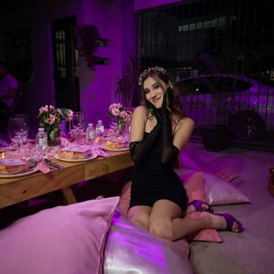 🌙... 𝐄𝐱𝐜𝐮𝐬𝐞 𝐦𝐞, 𝐔𝐦, 𝐈 𝐥𝐨𝐯𝐞 𝐲𝐨𝐮... 💗