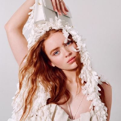 your source of sadie sink ♡
NOT IMPERSONATING
The whale is out !