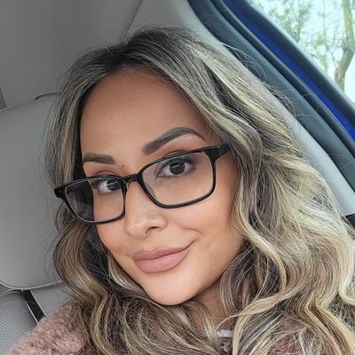 MsMedina5's profile picture. 