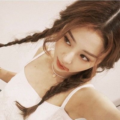 yunjiyunii's profile picture. 