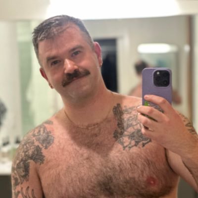 🍝🏳️‍🌈🌶️💃🏻🐻🍹
more slutty little links here 👉 https://t.co/zmULJbWVlP