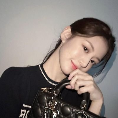 saderraya's profile picture. ha