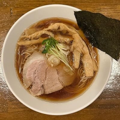 世田谷区世田谷2-15-3にて、9月30日土曜オープンの「麺屋　さんＱ」です！
鶏清湯がメインですが、限定で「青森煮干しらあめん」もご用意致しております。
是非、ご来店下さいませ〜！