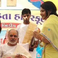 हेमा रावल चुस्त सनातनी (@hema_h_raval) 's Twitter Profile