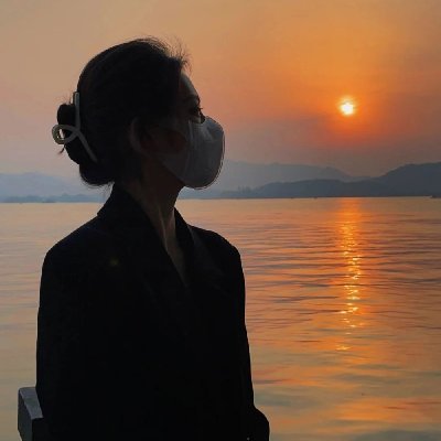 ThulburnVernita's profile picture. 絶望してる暇あったら❀うまいもの食べて寝るかな💖
-------------------------------------------------------