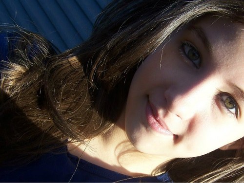 Learn to forget what makes you suffer, cling to makes you well, smile and go live this short life.