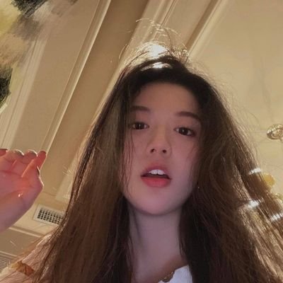 KristaQ87609816's profile picture. 私は女の子です🌸