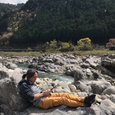 安全第一、記録は二の次でクライミング界隈を漂うこと30年。岩でもジムでもハードさよりも楽しさ優先のクライミングを嗜好しつつもルールとモラルについてはやや保守寄りな20世紀の遺物。「グラニット」代表。