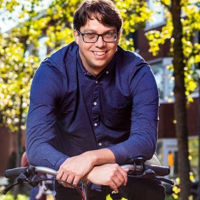 EelcoDB's profile picture. Contentmanager @fietsersbond. Voormalig Nederlands kampioen curling op natuurijs. Top-32 WK mixed curling. In één woord: eclectisch.