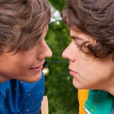 Your daily dose of larry fanfiction: recs, quotes, snippets, and fan art ♥️♥️
follow me if you're interested