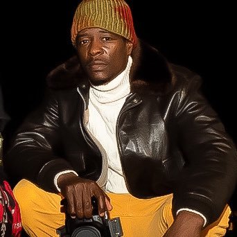 1emilthompson's profile picture. We Travel! Tampa Based Videographer, IG: @emillionshots_ #itsemillionwaystogetit