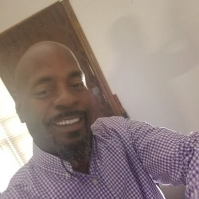 Im a singer i love to cook and take care of people.